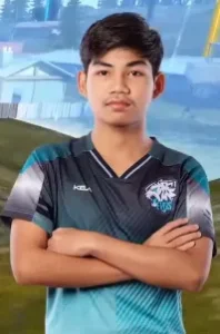 Joena Chirasak Moonsarn portrait photo