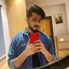 arrow ib portrait profile picture