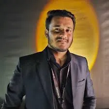 arrow ak portrait profile picture