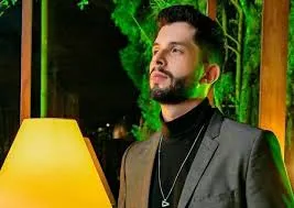 playhard portrait image